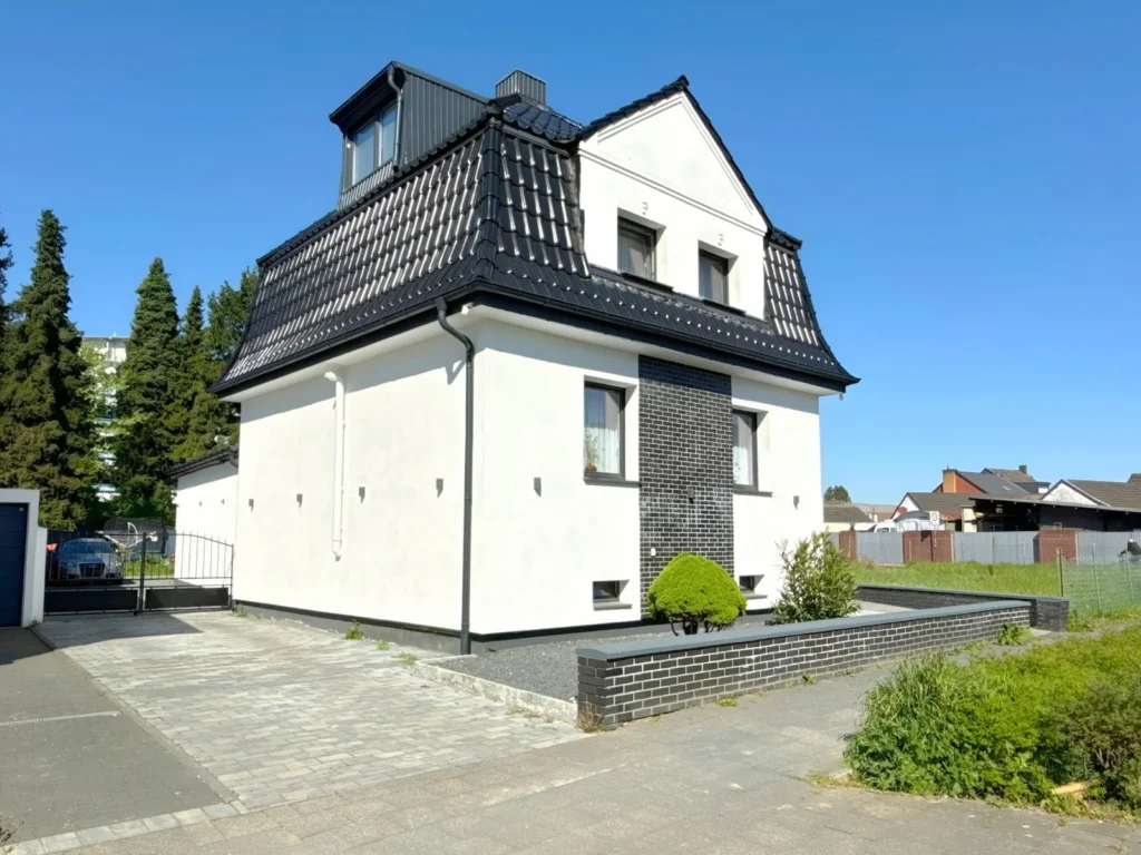 Modernisiertes Einfamilienhaus mit gepflegter Außenfassade